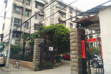 清河学校附近一楼带院精装三室南北通透带储藏室